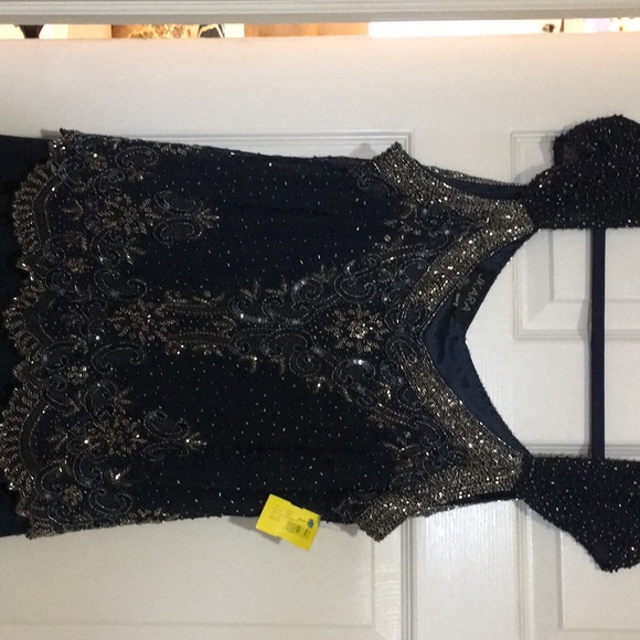 Navy Blue Gown with beaded bodice. - Picture 2 of 3